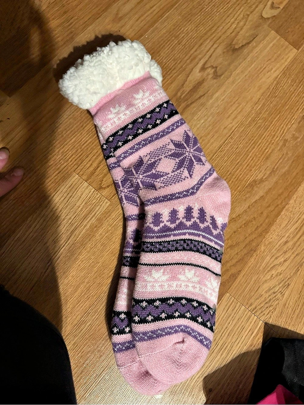 Pink & Purple Sherpa-Lined Mitten women’s large nwt socks